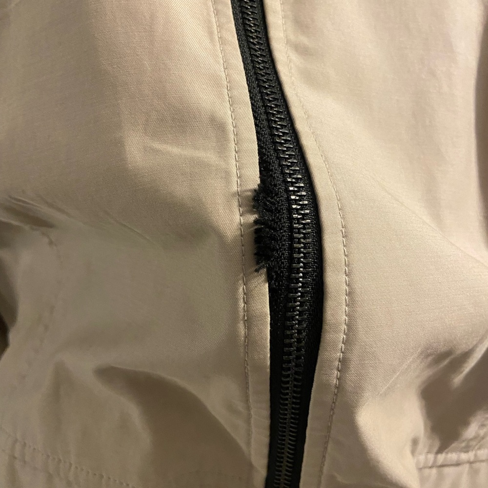 Mackage spring jacket. Size medium. - Picture 5 of 7